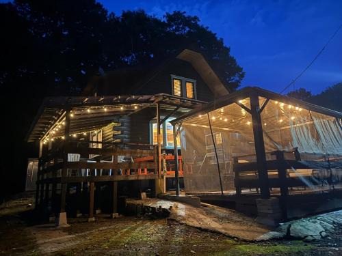 Nasu Haus | 森の中の大型ログハウス最大16名可ペット同伴OkコテージLog