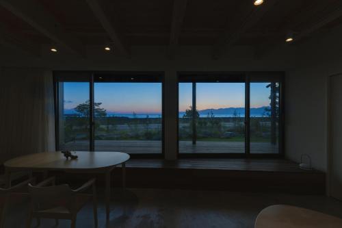 Himi Haus | 氷見のうみと