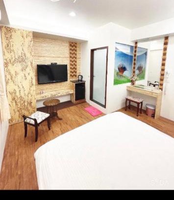 Dongshan Haus | 漫步河畔