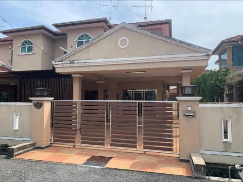 Sitiawan Wohnung | 爱民宿 Love House