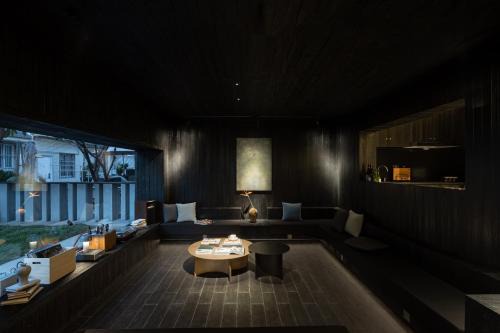 Xihu Haus | 玩居即见灵隐民宿