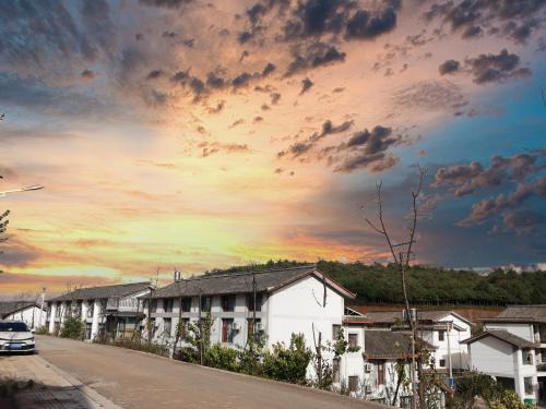 Dongchuan District Haus | 红景轩酒店昆明东川红土地景区kunming Hongjingxuan Hotel
