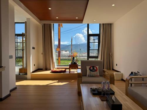 Shangri-La Haus | 茨姆极光民宿