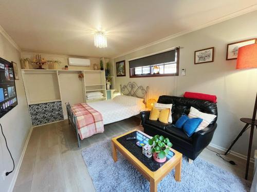 Blackmans Bay Wohnung | 阳光花园公寓 临近海滩与市中心