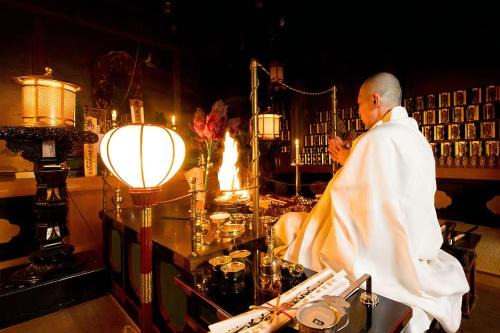 Koyasan Hotel | 高野山 宿坊 光明院 -Koyasan Shukubo Komyoin-