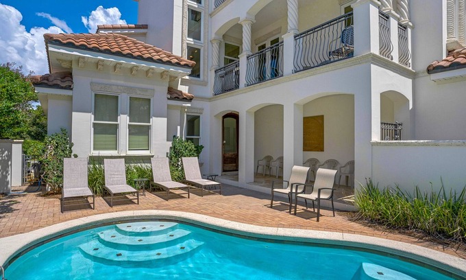 Avalon Beach Estates Haus | Geräumiges und aktuelles Haus mit Aufzug! Inklusive privatem Pool und kostenlosem Strandservice!