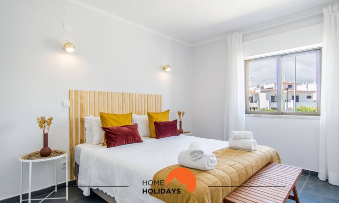 Areias de Sao Joao Wohnung | #051 Areias São João by Home Holidays