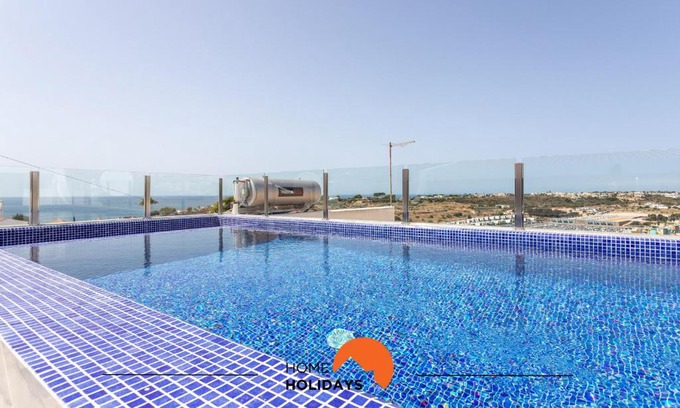 Albufeira Haus | #078 Prestige Villa by Home Holidays