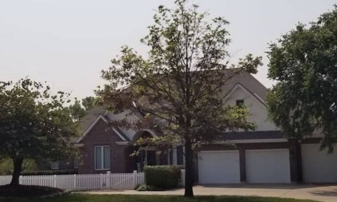 Shawnee Haus | 0ver 7,000 Sq ft of tranquil relaxation