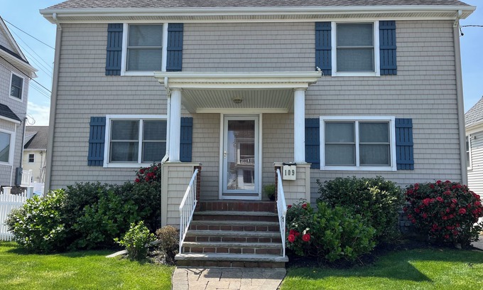 Wall Haus | 4 BR Spring Lake Border - 1 Block zum Strand