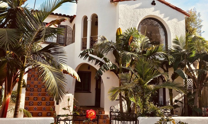 Belmont Shore Haus | 1/2 Block vom Strand entfernt - Neu renoviert - Casa de las Palmas