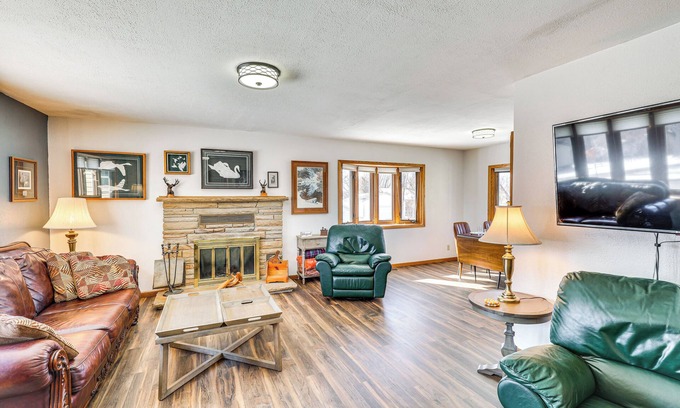 Pierre Haus | 1/2 Mi to Dtwn: Pierre Family Home w/ Patio