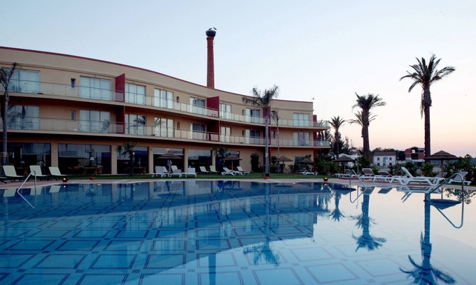 Mexilhoeira da Carregacao Wohnung | 1 bedroom apartment with pool by the river Arade Wifi