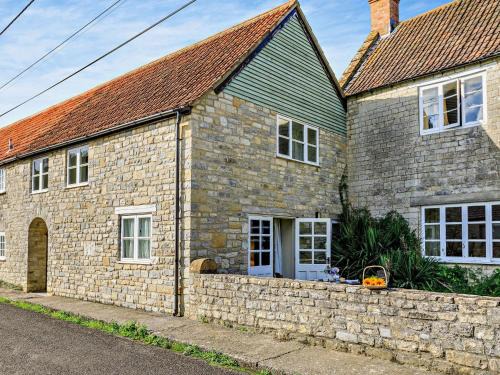 West Camel Haus | 1 Bed in Castle Cary POLOC
