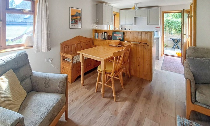 Knighton Hütte | 1 Schlafzimmer Unterkunft in Llanfair Waterdine, near Knighton