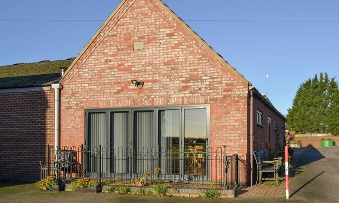 Lincoln Hütte | A spacious holiday property for a relaxing break or ideal as a touring base close to Lincoln.