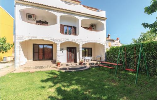 Liznjan Wohnung | 1 Bedroom Amazing Apartment In Sisan