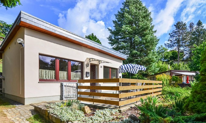 Klein Nemerow Haus | Tolles Haus mit 1 Schlafzimmer in Klein.