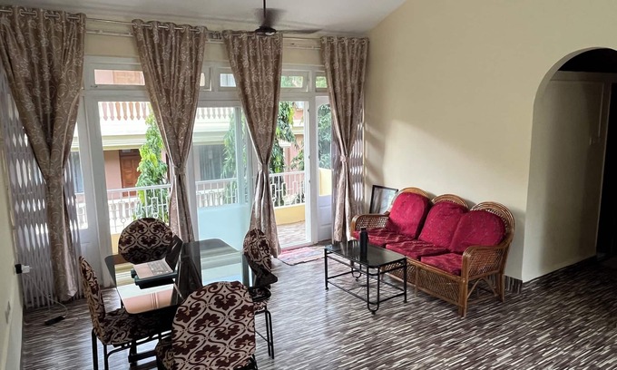 Sinquerim Wohnung | 1 BHK Apt | ₹2500/Day or ₹40000/Month | 10 Min Walk to Beach Fully Furnished.