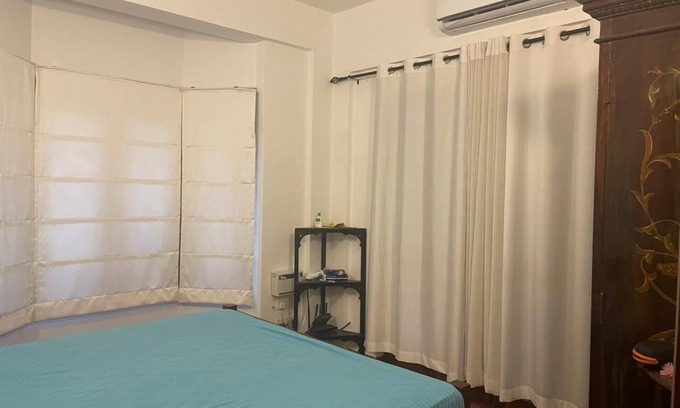 Kudal Eigentumswohnung | 1 BHK in serene & quaint Siolim , swimming pool ,air conditioned with WIFI
