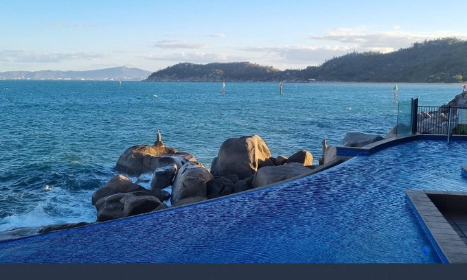 Nelly Bay Wohnung | 1 Bright Point Apartment 4104 - Majestic Ocean Views