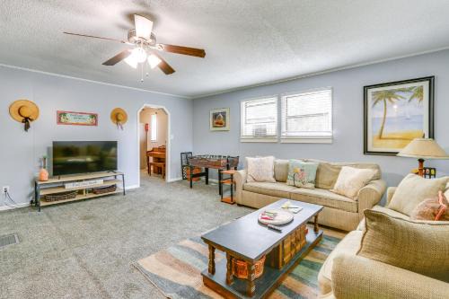 Port Royal Haus | 1 Mi to Sands Beach Walkable Island Home with Yard!