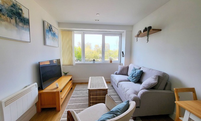 Kings Langley Wohnung | 1 min drive to Train, 10 to Warner Bro's