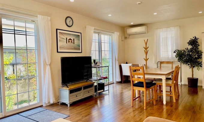 Setagaya Haus | 5 Minuten direkt nach Shinjuku, nur 4 Minuten zu Fuß von Sasazuka!Das gesamte Haus bietet Platz für bis zu 10 Personen!