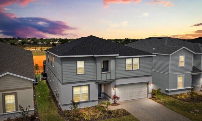 Four Corners Haus | 10 Bedrooms / 8 Bathrooms / Windsor Cay (15968SC)