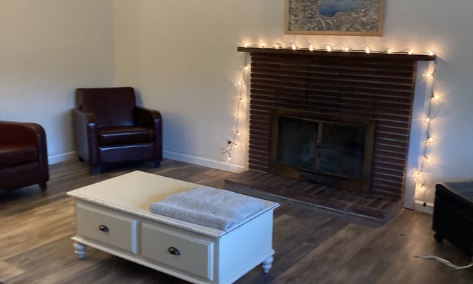 Stateline Hütte | 10 Min walk to Nevada Beach Lake Tahoe