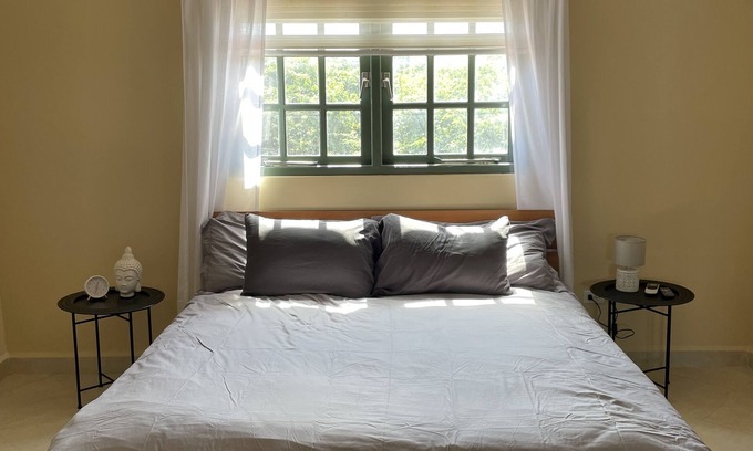 Washington Eigentumswohnung | 10 minute walk to Palm Beach w/space for 4!