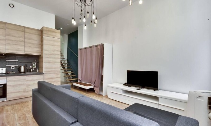 Saint-Vincent-de-Paul Wohnung | 106-Suite Cece - Superb Duplex in Paris