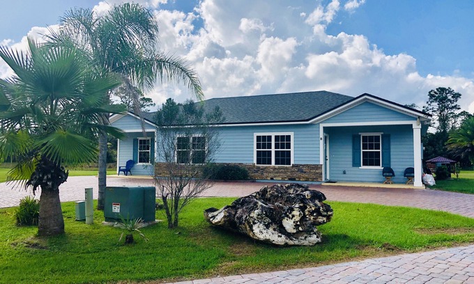 Hollister Haus | (106B) Blue Heron Getaway 2 Schlafzimmer 1. 5 Badezimmer