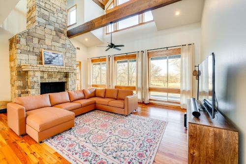 Little Elm Haus | 11 Mi to Downtown Denton Spacious Ranch Retreat