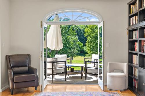 Augusta Haus | 13-Acre Private Estate, Private Lake, Private Golf Range, Private Forest & Hiking Trails