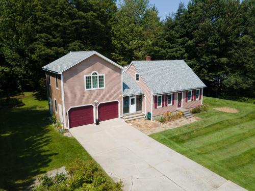 Whitingham Haus | 14mi to Mt. Snow! Arcade, Private Suite, King Bed!