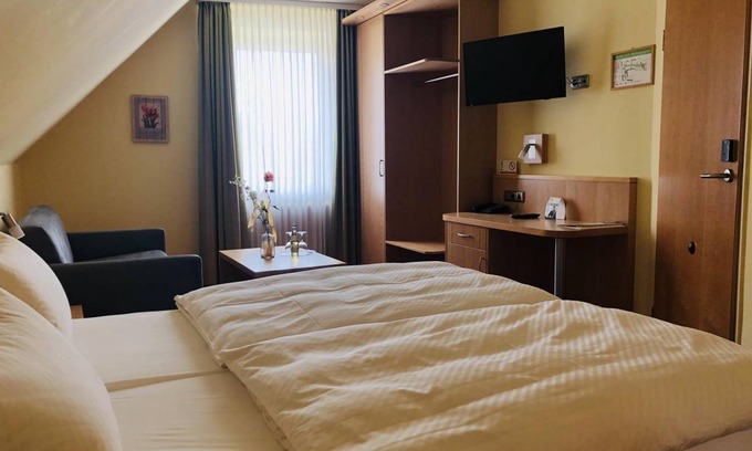 Wahrenholz Hotel | 16 m² Hotel ∙ 3 Gäste