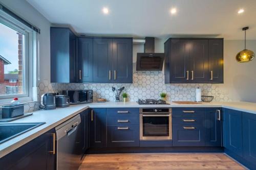 Newmarket Haus | 16 Waterloo Close, Newmarket