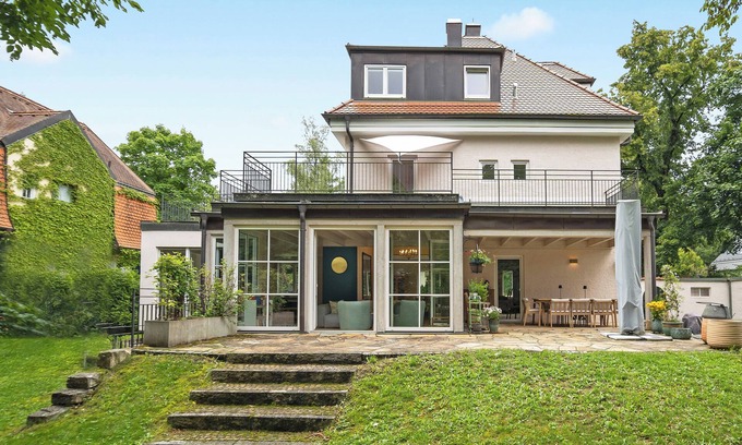 Munchen District Villa | 19 min zum Zentrum - 250 m² Top-Villa von 1923 modern renoviert - 4SZ 3,5BZ