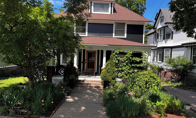 Marquette Haus | 1908 Four Square Marquette- Centrally located w porch, patio, sauna, fire pit