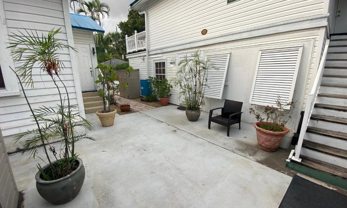 Flamingo Parks Wohnung | 1924 Historic Hideaway (Paul Dreher House)