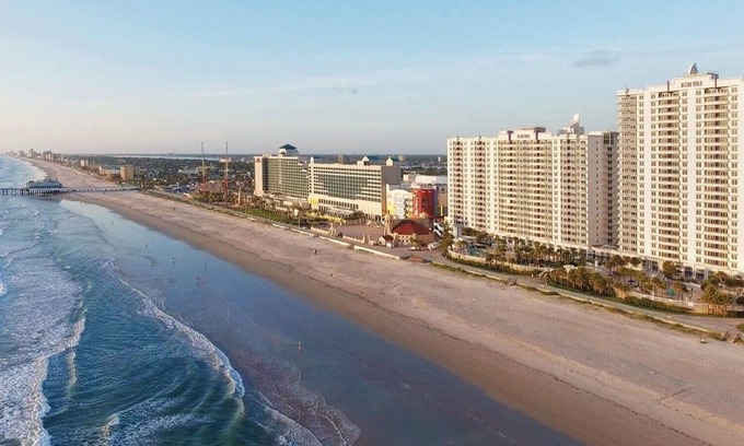 Daytona Beach Resort | 1BD/Daytona - Oceanfront Resort w/Pools, Nearby Attractions and Popular Beaches!