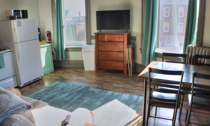 South Range Wohnung | 1BR Apt Near MTU, Houghton & Keweenaw w/ Full Amenities Close to Dining & Bars