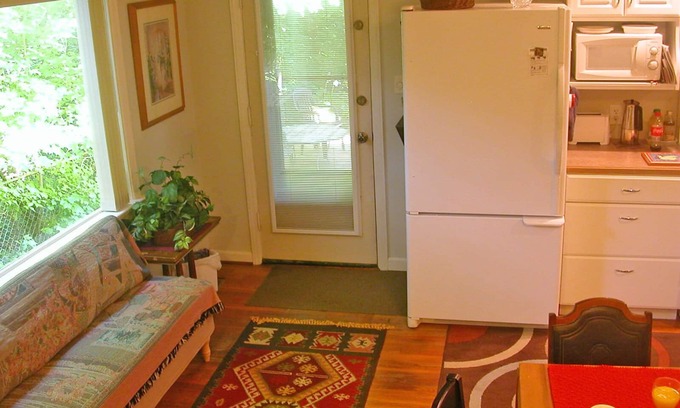 Glen Echo Wohnung | 1br Apt. Mit Blick auf Schlucht in Clintonville