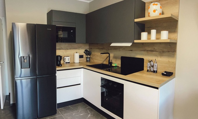 Savio Wohnung | 1BR Apt Sofa Bed Sleeps 4 Free Parking