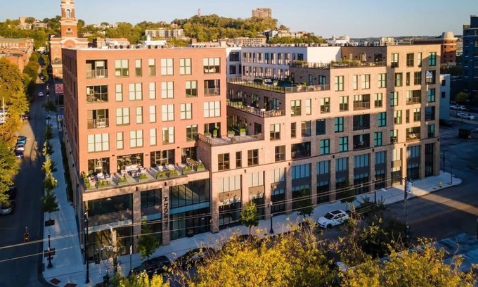 Pendleton Wohnung | 1BR OTR CBD Opulent - FreeParking/Gym/Rooftop Pool