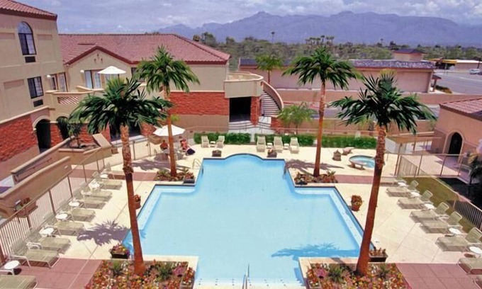 Miramonte Resort | 1BR w / WiFi & Resort Pool in der N��������he Sehenswertes Golf, Wanderung, Entdecken, Shop & Dine!
