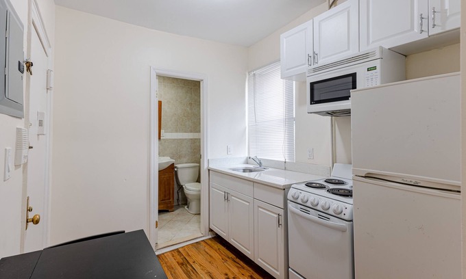 East Harlem Wohnung | (1C) Apartment mit 2 Schlafzimmern direkt an der Park Ave.