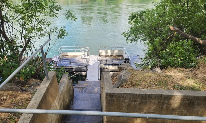 Red Bluff Haus | 2 acres 3 bed 3.5 bath on the Sacramento River.