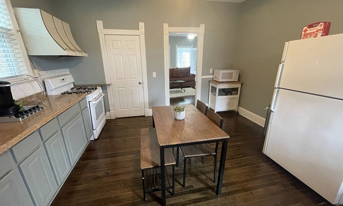 Algonquin Wohnung | 2 Bdr in the Heart of Algonquin